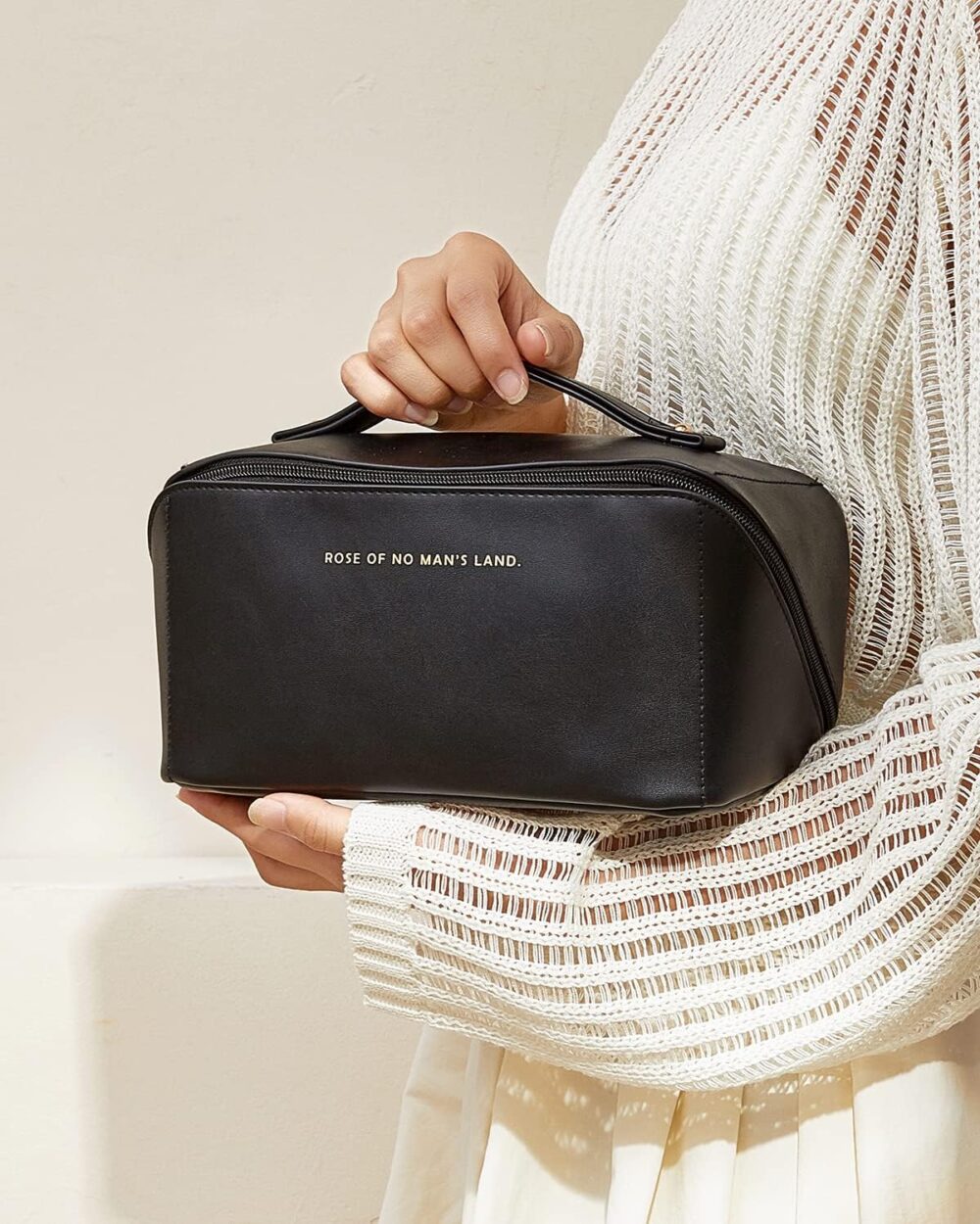 Large Capacity Travel Cosmetic Bag with Compartment Waterproof Leather Makeup Bag - Image 3